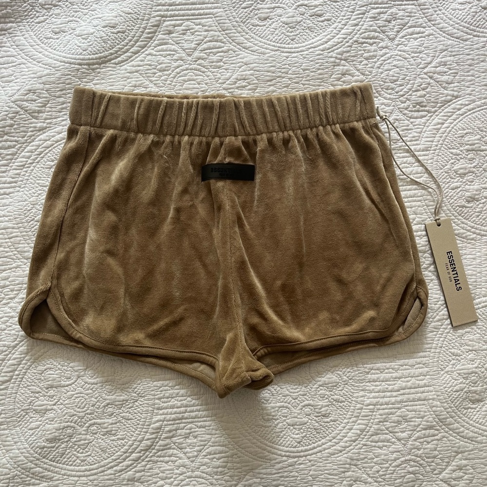Essentials Fear of God Women’s Velour Beach Shorts LIKE NEW🌟 - Picture 5 of 8